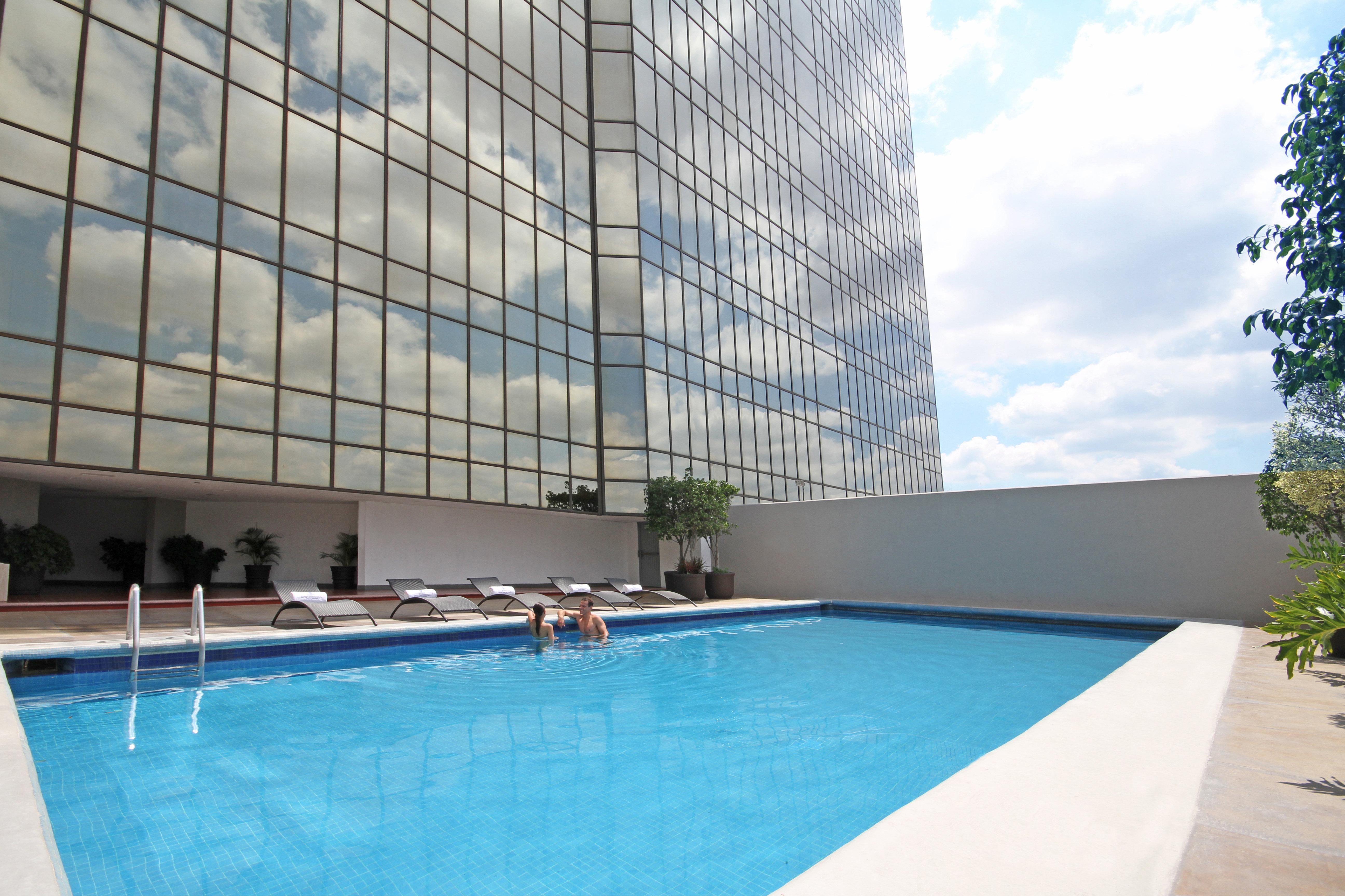 เปรซิเดนเต อินเตอร์คอนติเนนตัล กวาดาลาคารา Hotel ซาโปปัน ภายนอก รูปภาพ